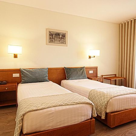 Hotel Dos Loios Santa Maria da Feira Buitenkant foto